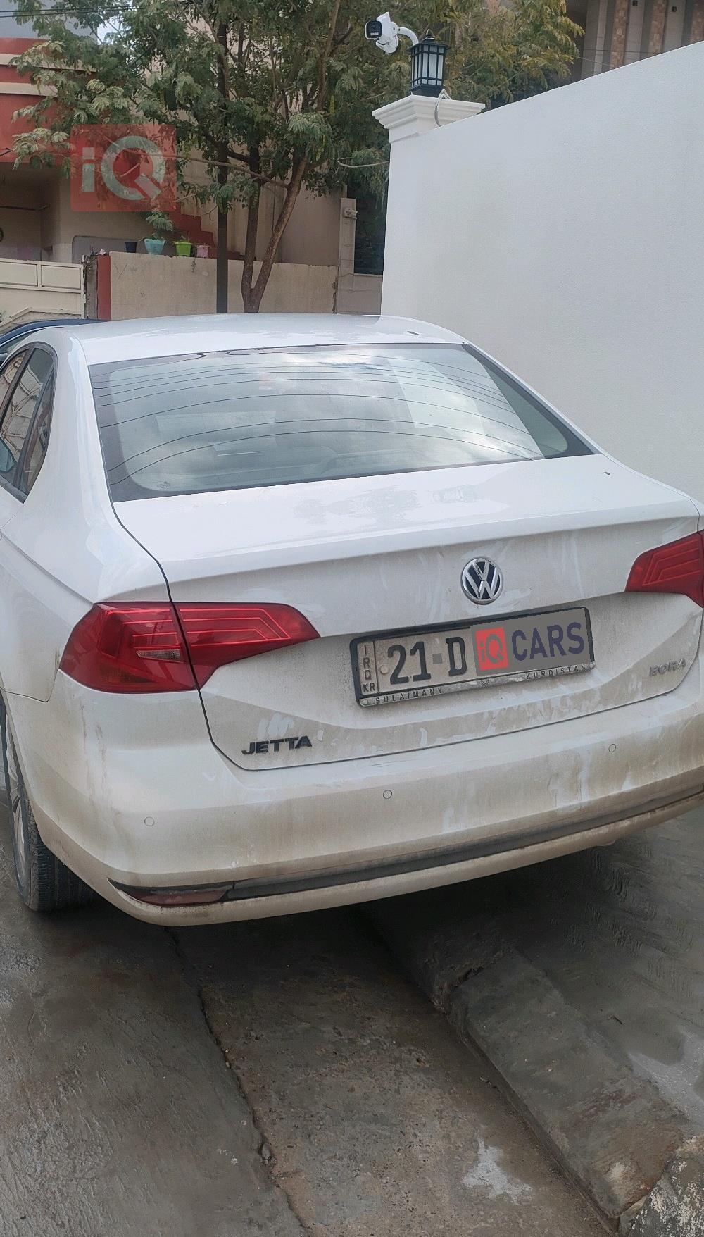 فولكسفاغن بورا